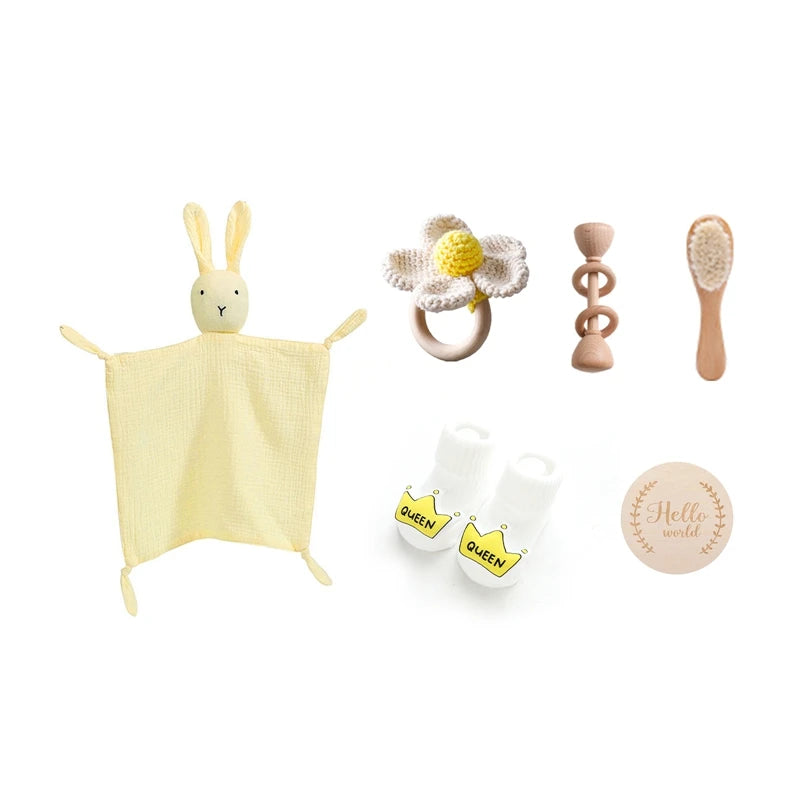 Baby Double Sided Cotton Blanket 7PCS Newborn Bath Set Gift Box Wooden Crochet Rattle Brushs Bracelet Towel For Baby Shower Gift