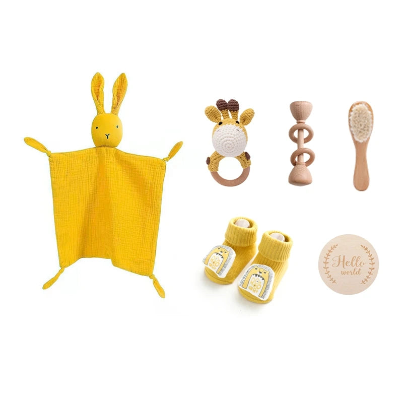 Baby Double Sided Cotton Blanket 7PCS Newborn Bath Set Gift Box Wooden Crochet Rattle Brushs Bracelet Towel For Baby Shower Gift